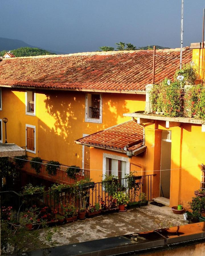 Appartment & Rooms Secondopiano Cividale Del Friuli Luaran gambar